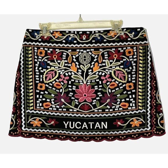 NEW Herencia Collection State Reina Black Floral Embroidered Mini Skirt - Picture 5 of 12